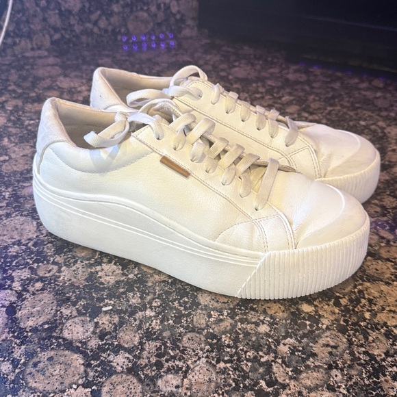 Dr. Scholls women’s time off platform, white sneaker, good condition, 8 1/2. - Picture 10 of 13